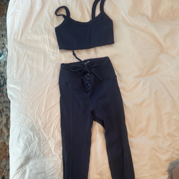 Year of Ours Pants - Year of Ours Ribbed Legging & Bra Size S